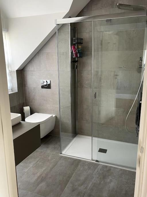 Lymingtonbnb Apartment *