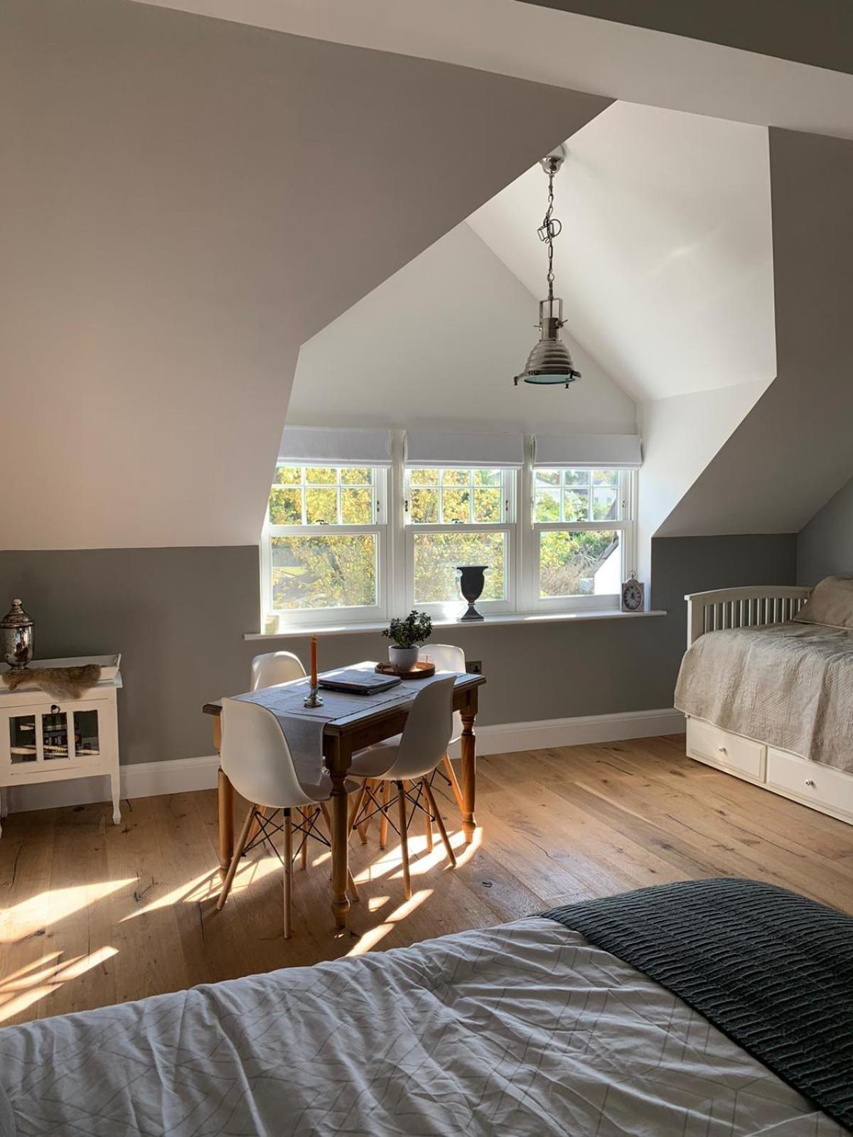 Lymingtonbnb Apartment *